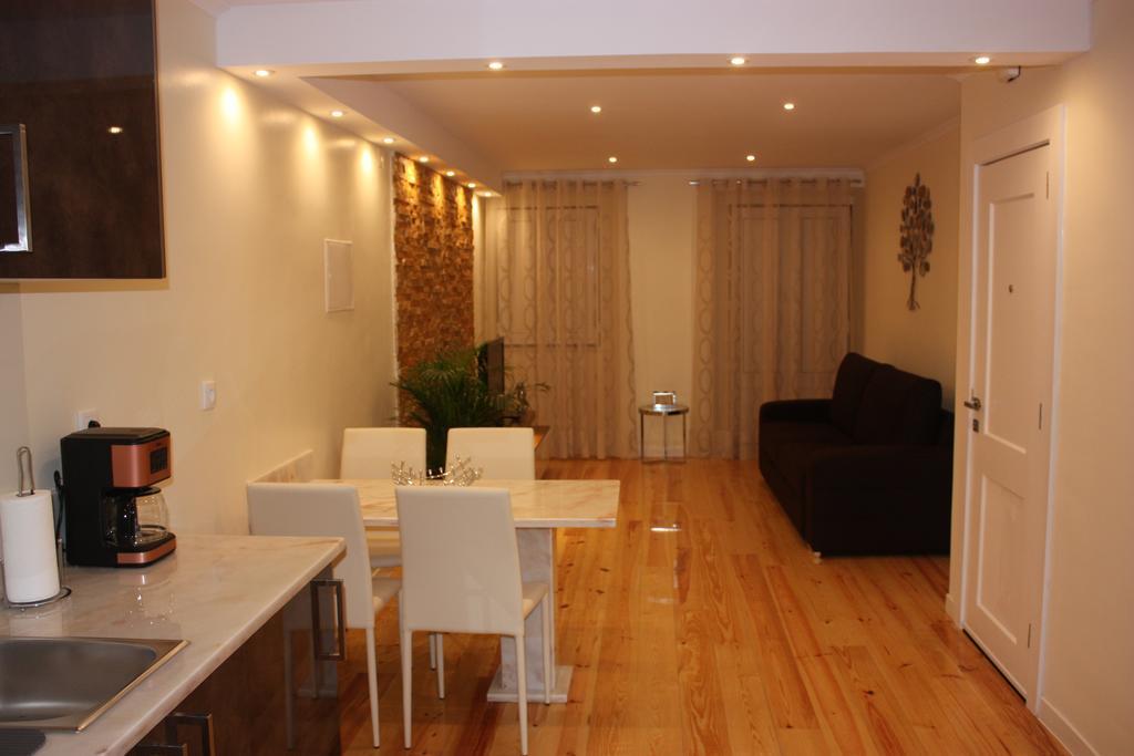 Apartment Madragoa House